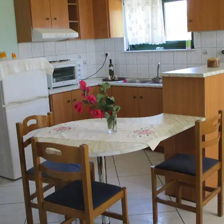 Ammodares Apartament *